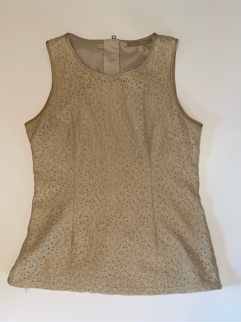 Banana Republic Beige Floral Lace Sleeveless Blouse Top Zipper Back Size 6